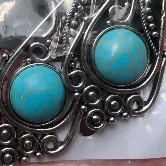 NIP wire earrings faux turquoise silvertone teardrop scroll design - Picture 2 of 5